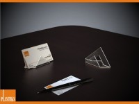 Visitenkartenhalter aus Acryl, unscheinbar, Dreieck